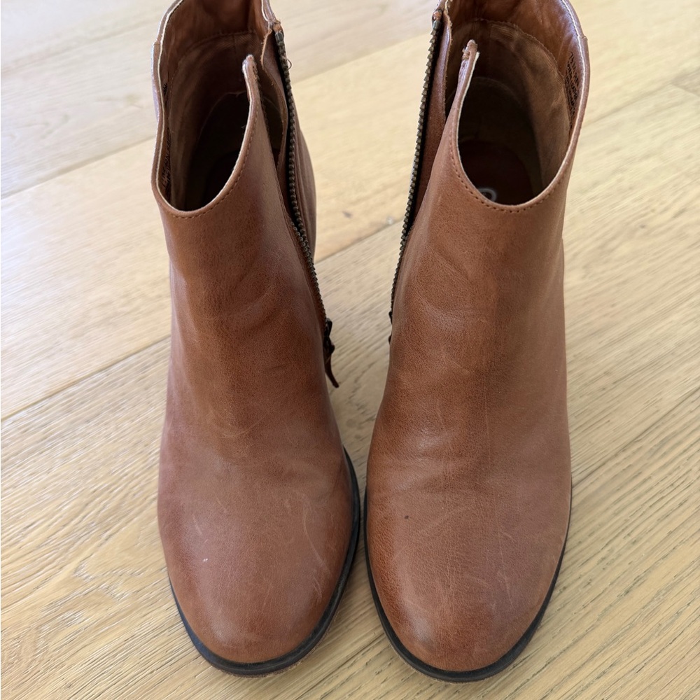 BO Nordstrom Brown Leather Ankle Booties with Side Zip